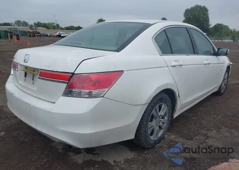 2011 Honda Accord 2.4 Lx-P z USA, uszkodzony, nr VIN 1HGCP2F4XBA083420